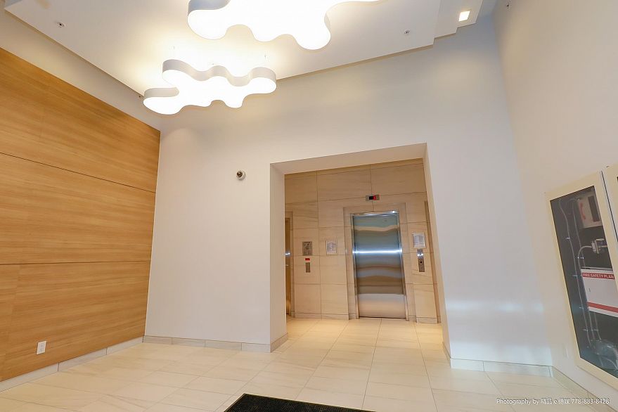 1902 5470 Ormidale Street