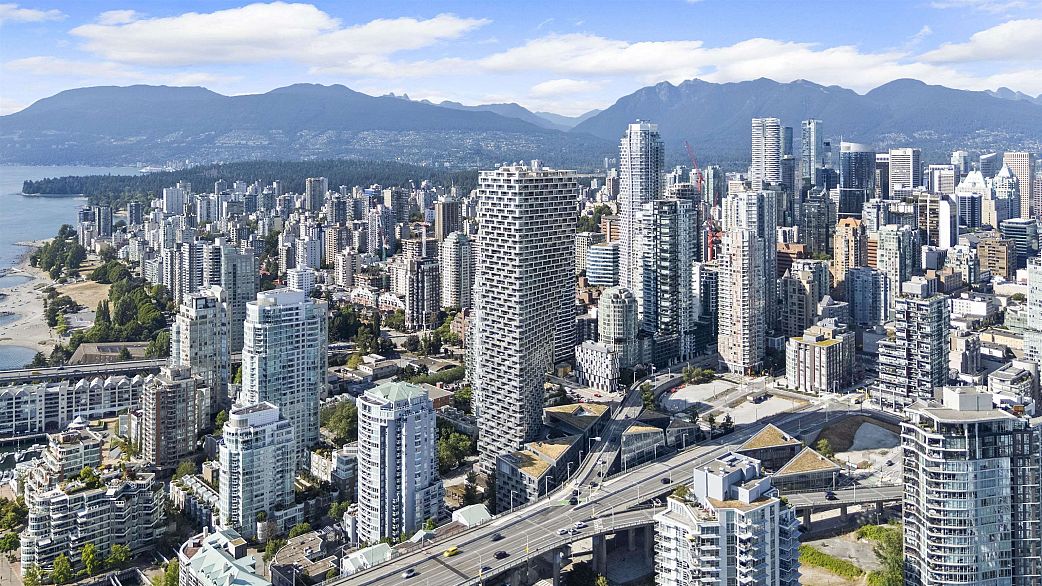 1907 1480 Howe Street