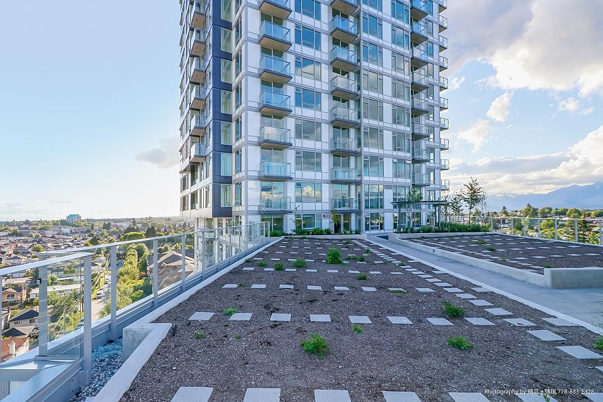 1902 5470 Ormidale Street