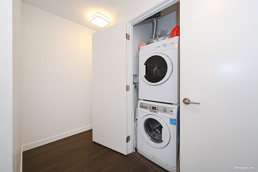 1902 5470 Ormidale Street