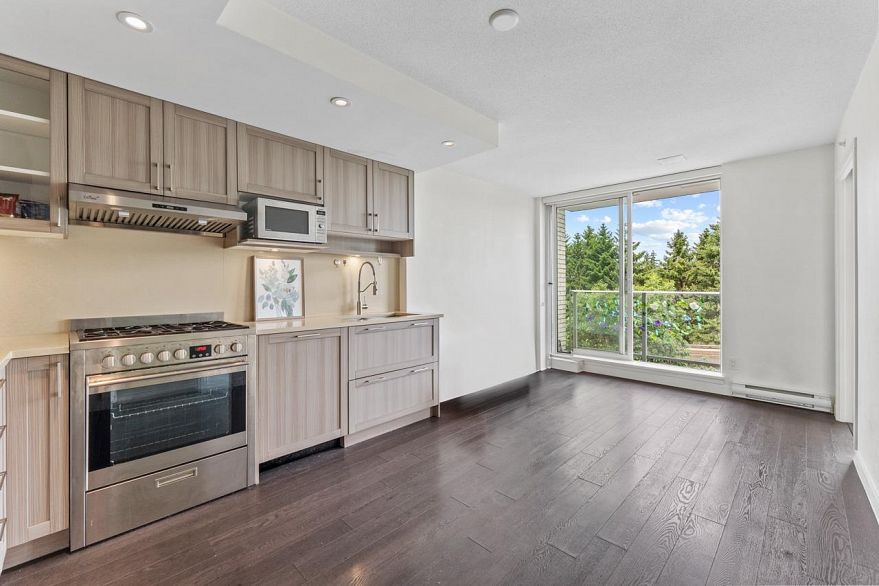 807 5470 Ormidale Street