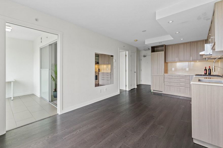 807 5470 Ormidale Street