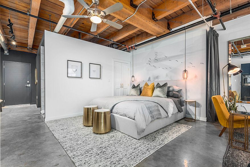 209 55 E Cordova Street