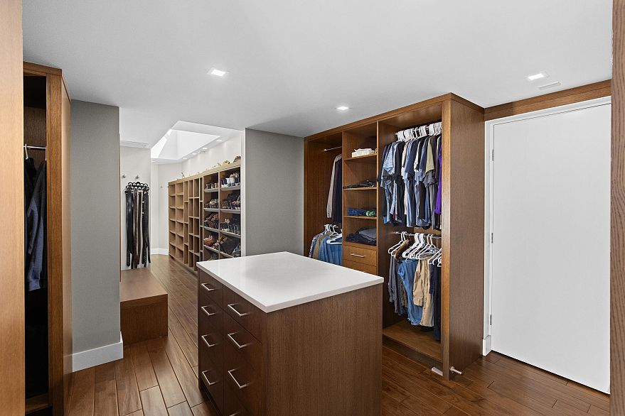 3101 717 Jervis Street