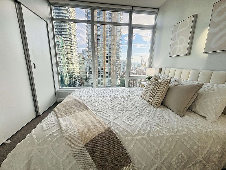 1203 1252 Hornby Street