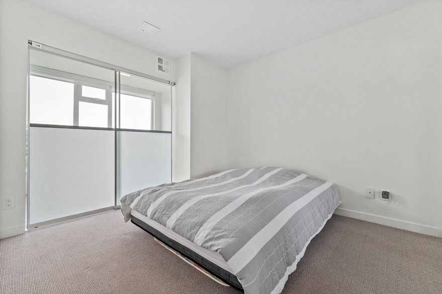 807 5470 Ormidale Street