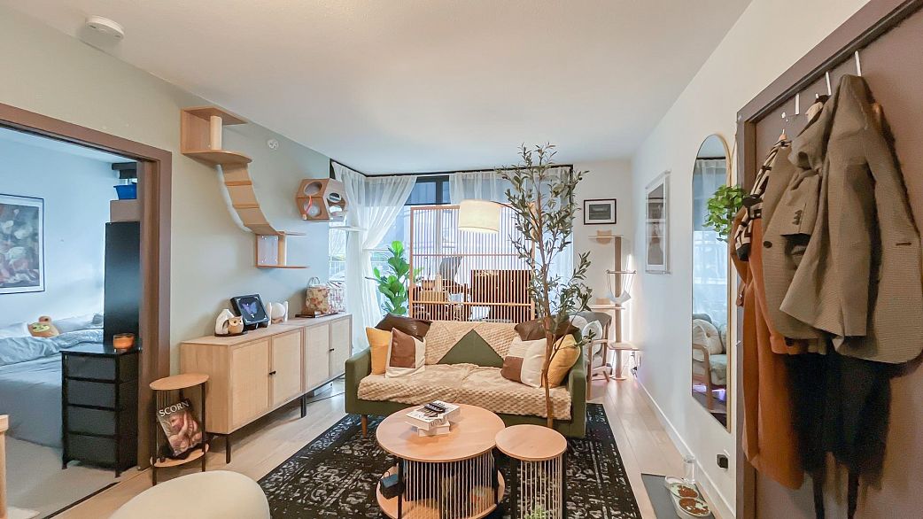 1205 68 Smithe Street