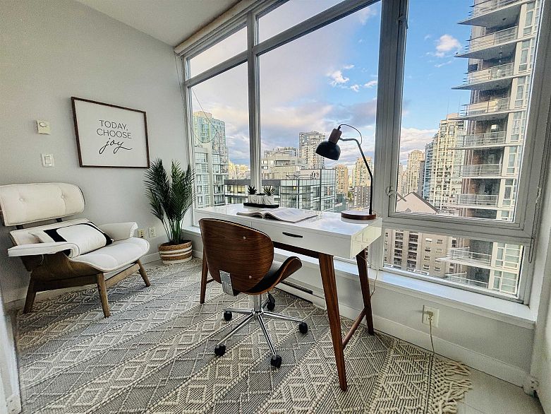 1203 1252 Hornby Street