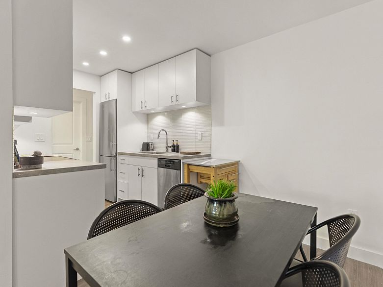 206 1365 E 7th Avenue