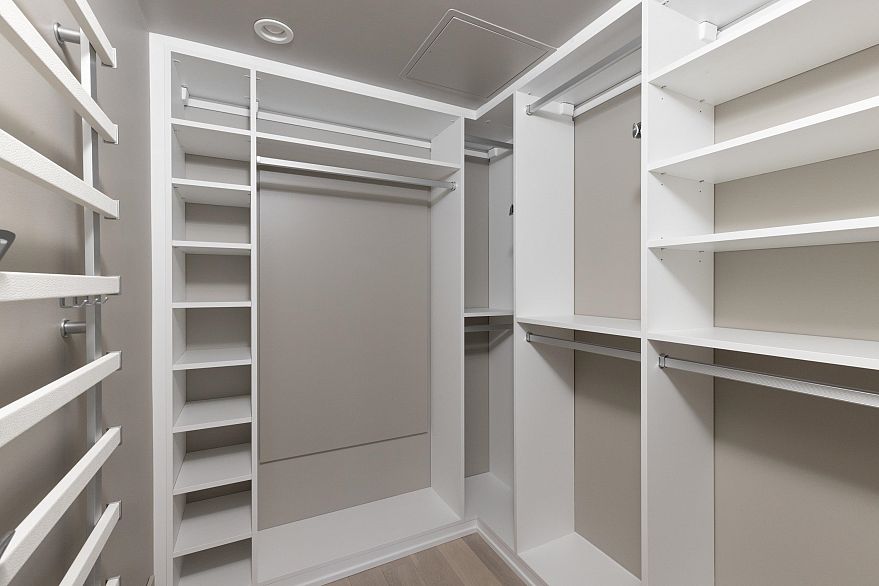 3102 717 Jervis Street