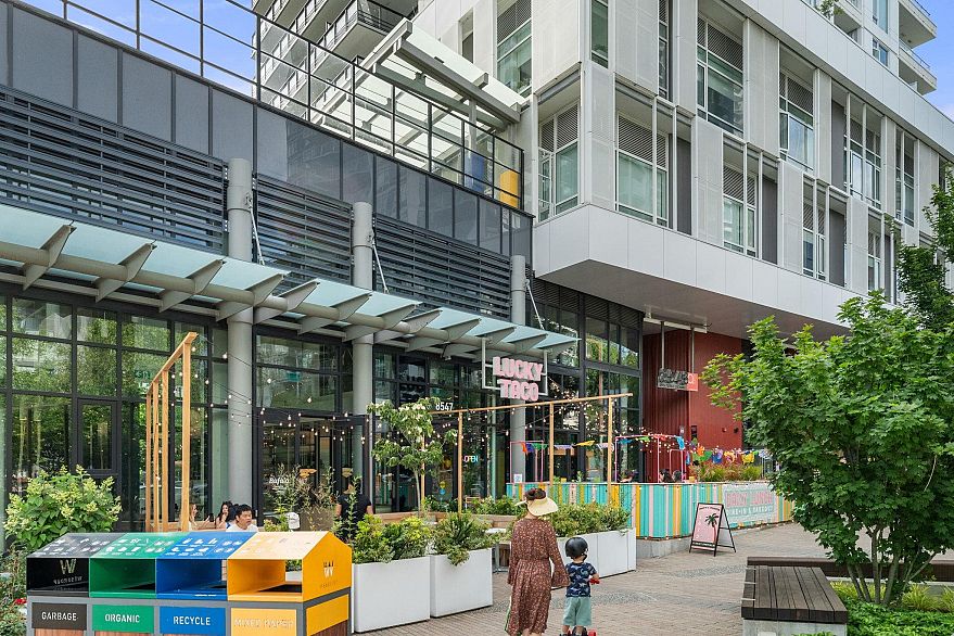 609 3451 Sawmill Crescent