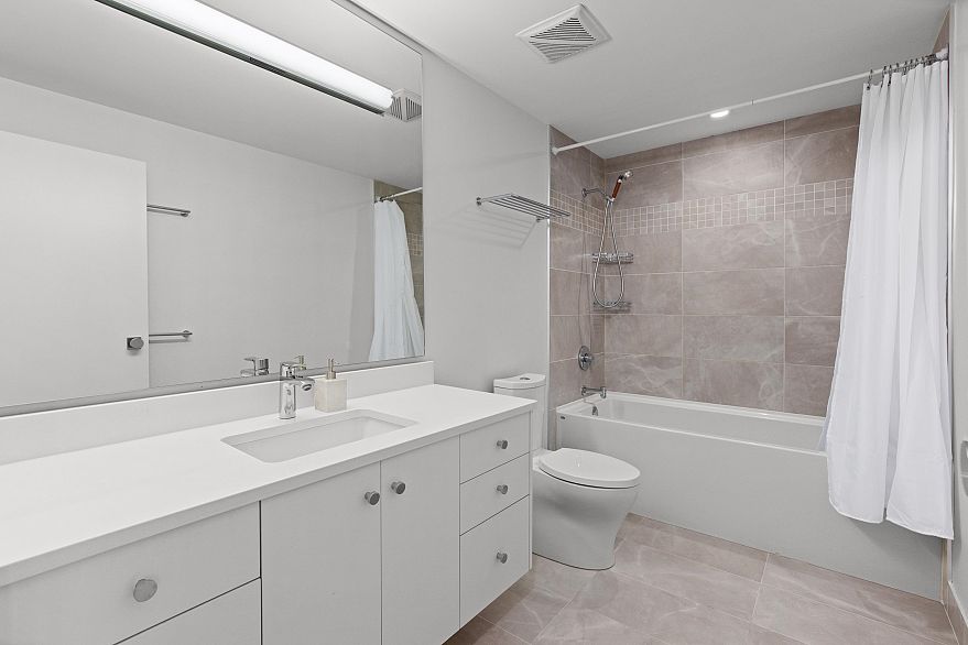 3102 717 Jervis Street