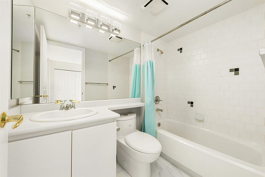 905 5189 Gaston Street