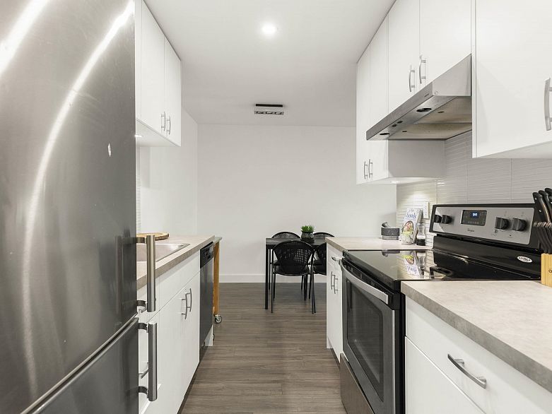 206 1365 E 7th Avenue