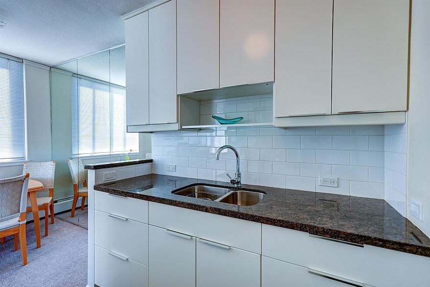 2208 1251 Cardero Street