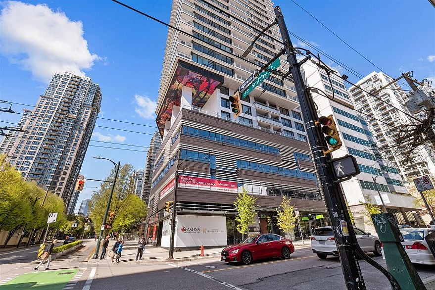 1502 885 Cambie Street