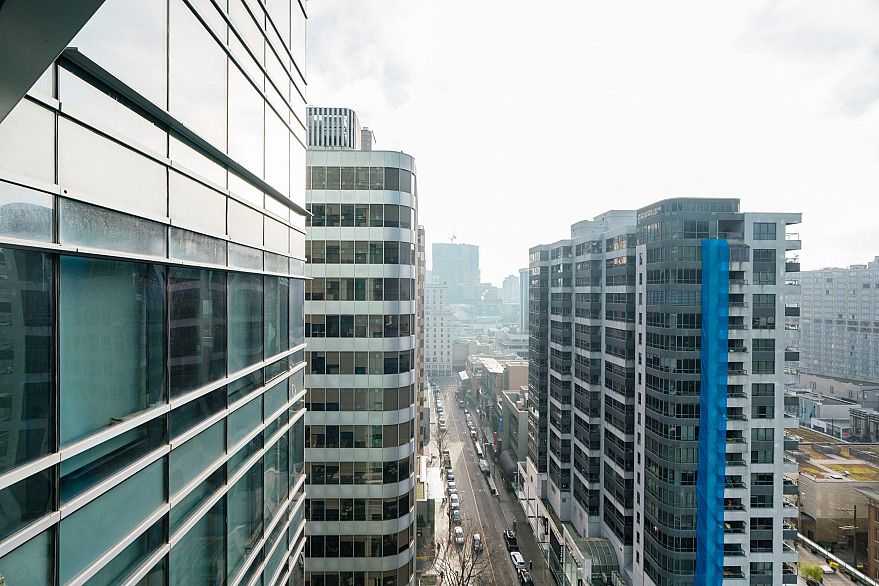 1808 1111 Alberni Street