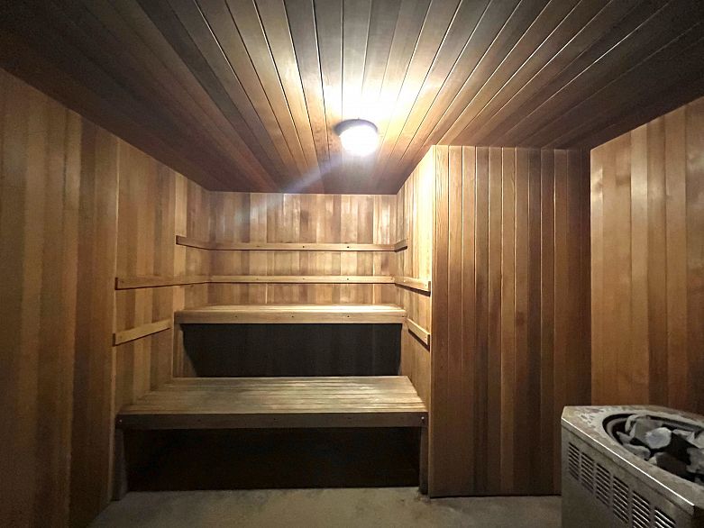 2208 1251 Cardero Street