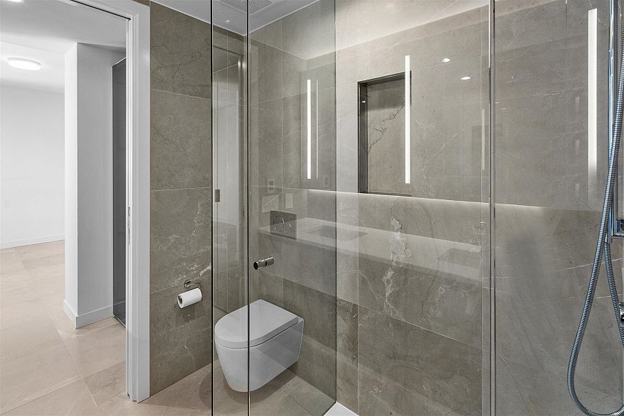 1502 885 Cambie Street