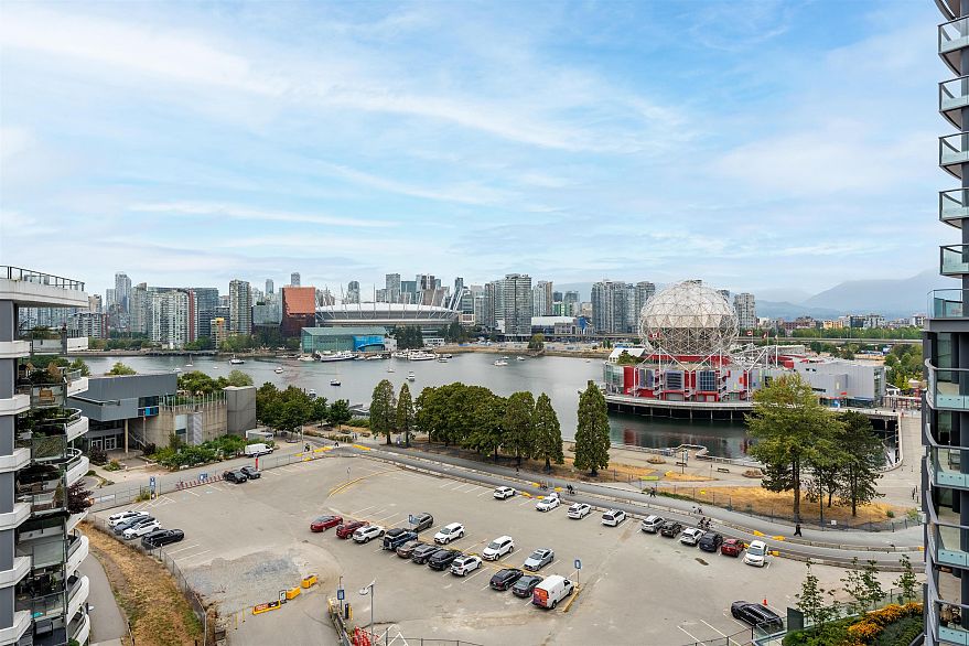 1011 1661 Quebec Street