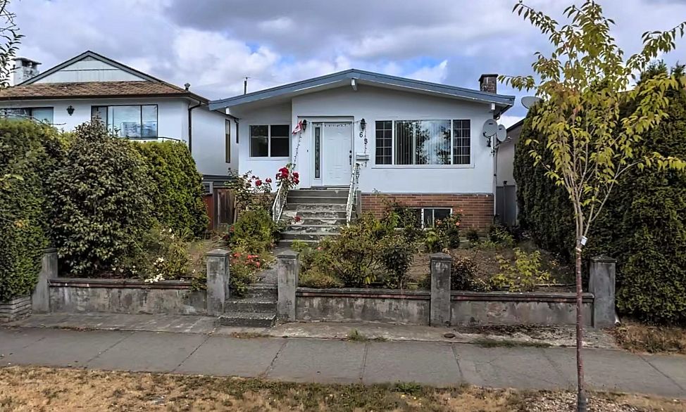 65 E 49th Avenue