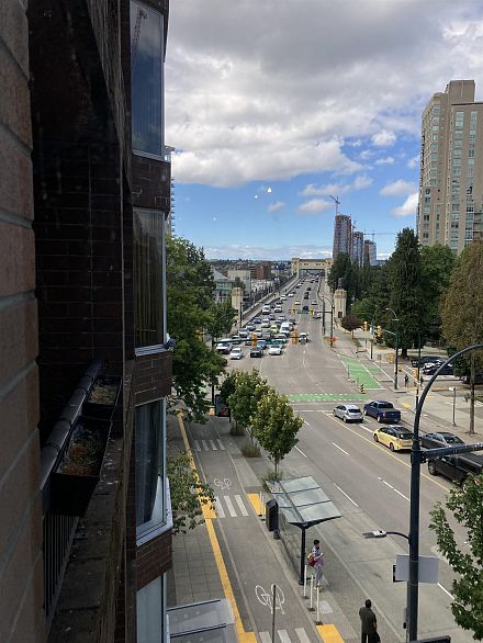 411 1330 Burrard Street