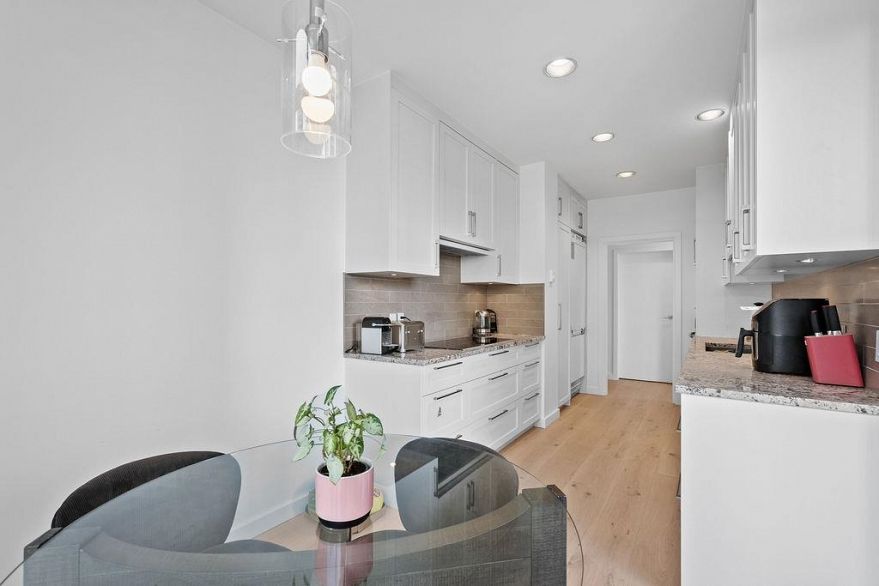 1B 1500 Alberni Street