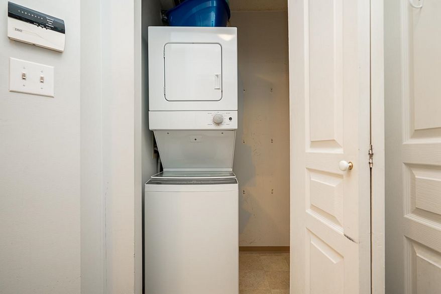 107 8430 Jellicoe Street