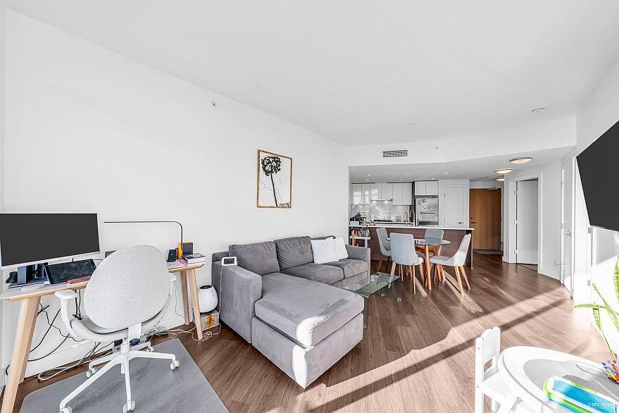 716 3557 Sawmill Crescent