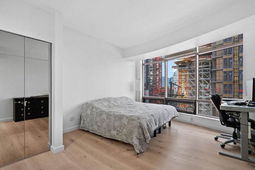 1B 1500 Alberni Street