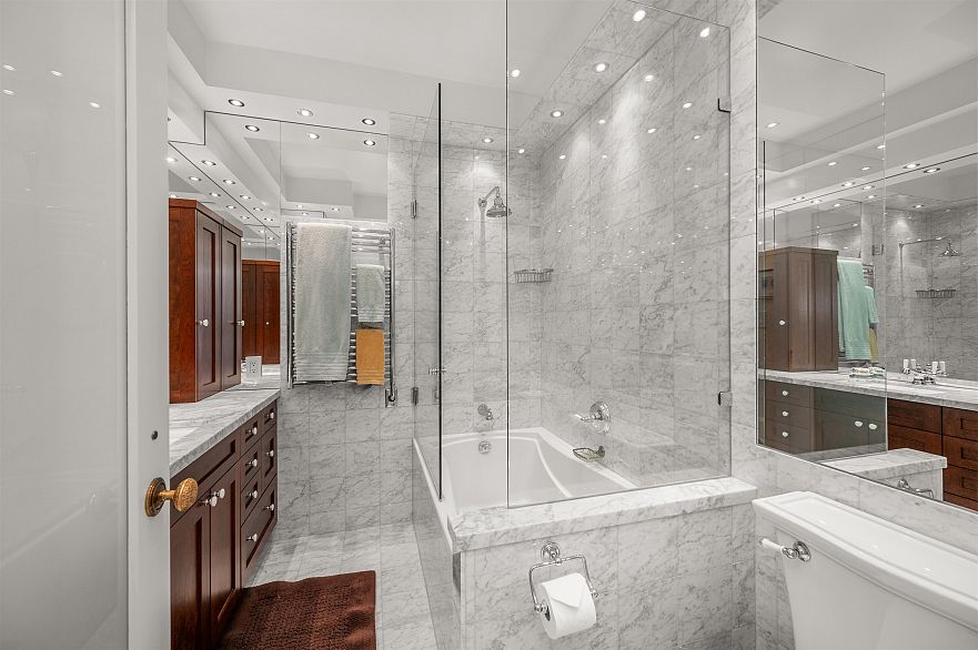 307 2890 Point Grey Road