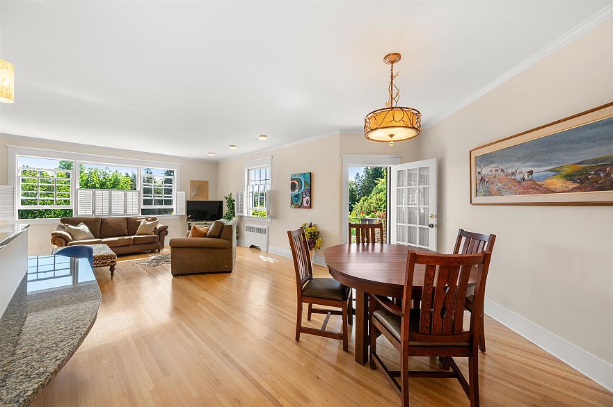 307 2890 Point Grey Road