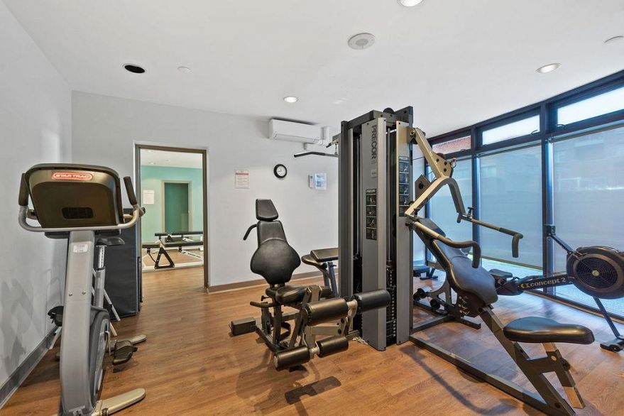 1B 1500 Alberni Street