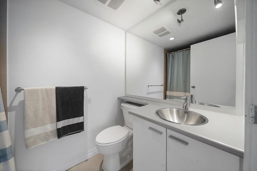 808 668 Citadel Parade