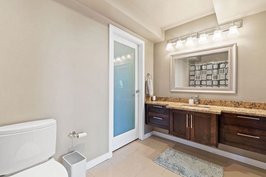 1B 1500 Alberni Street