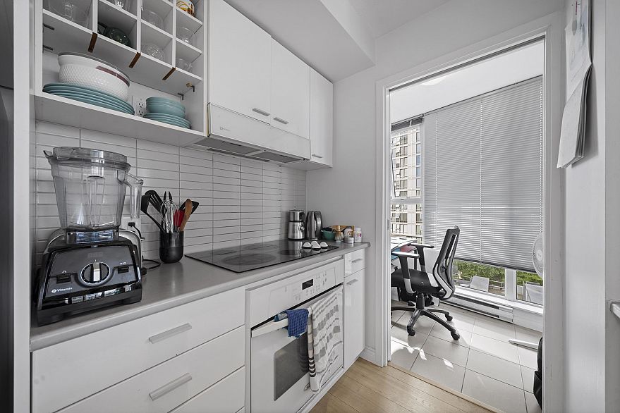 808 668 Citadel Parade