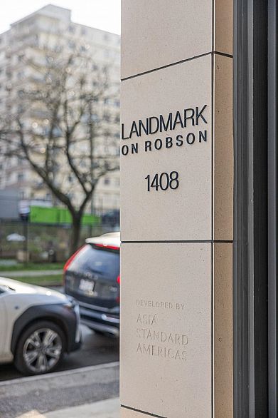 1901 1408 Robson Street