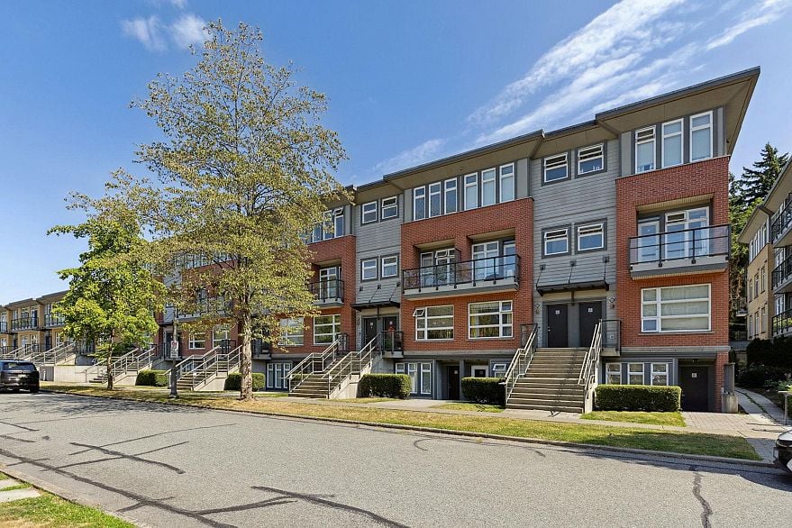 204 5632 Kings Road