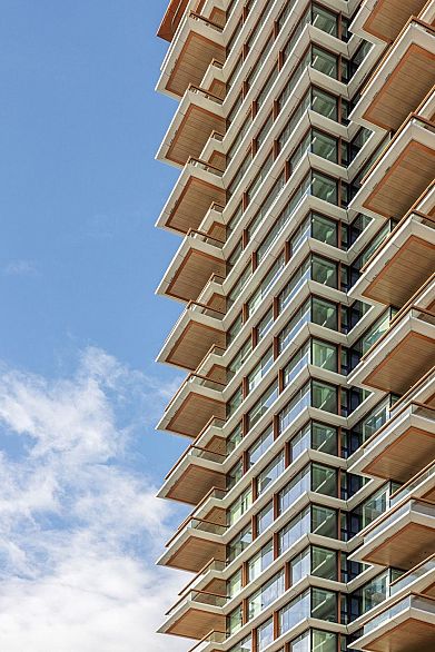 1901 1408 Robson Street