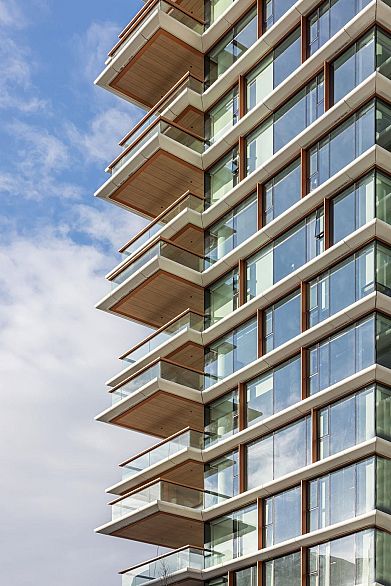 1901 1408 Robson Street