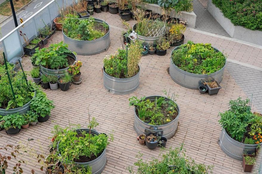 610 285 E 10th Avenue