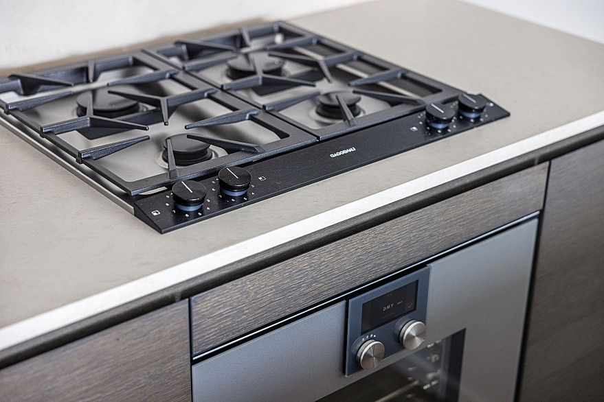 1901 1408 Robson Street