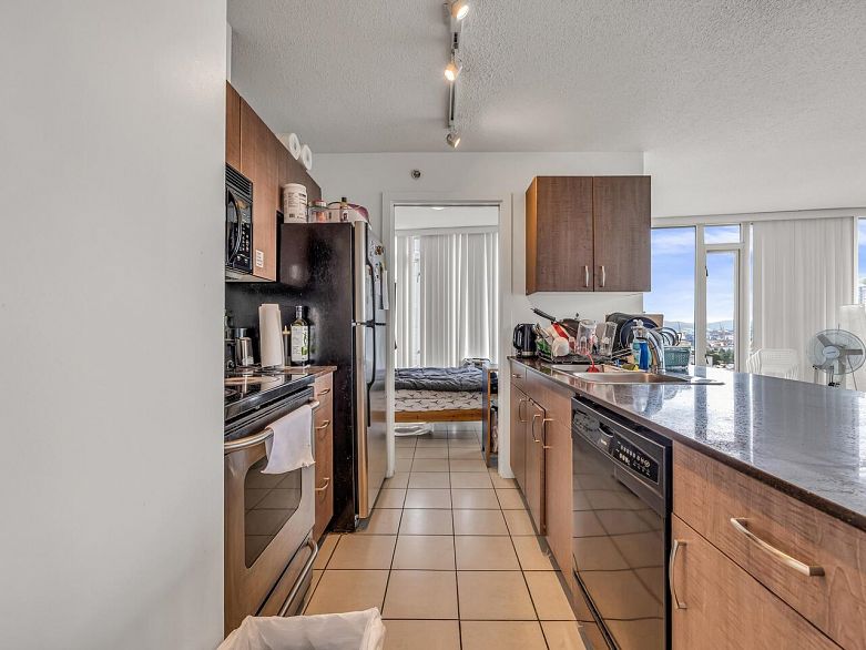 1710 610 Granville Street