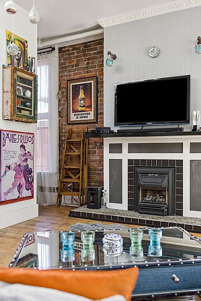 5 229 Carrall Street