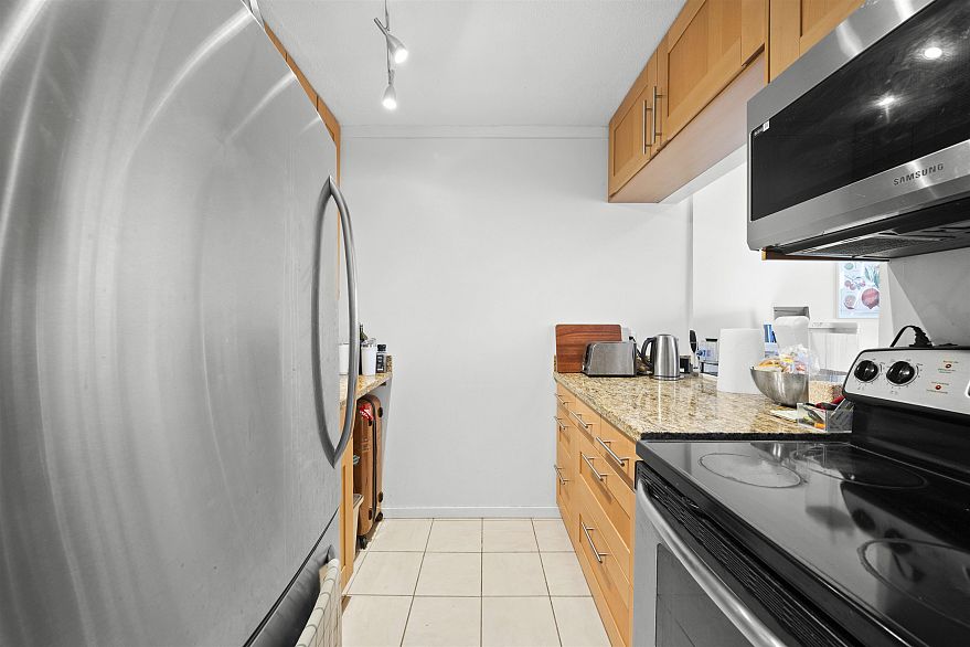 1803 1251 Cardero Street