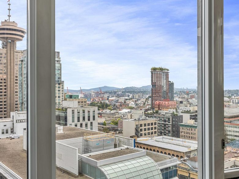 1710 610 Granville Street