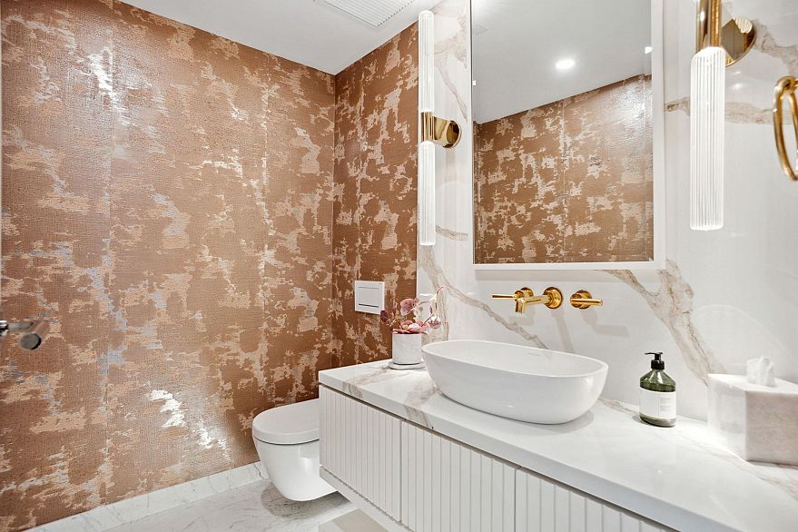 4903 1480 Howe Street