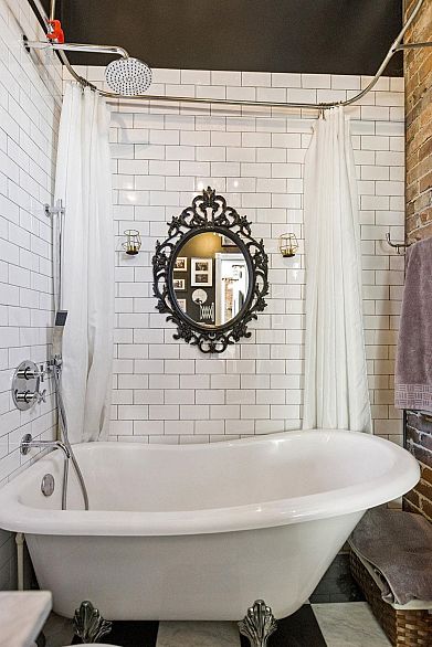 5 229 Carrall Street