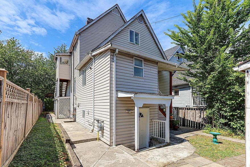 780 Victoria Drive