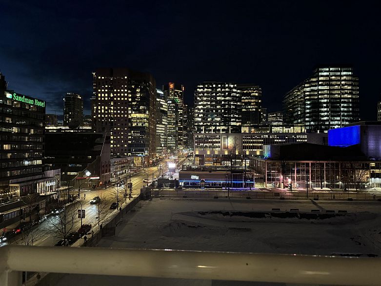 1009 161 W Georgia Street